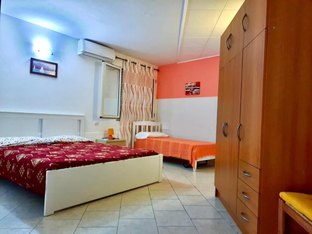 Bed and Breakfast L'Oasi Di Chia Exterior foto