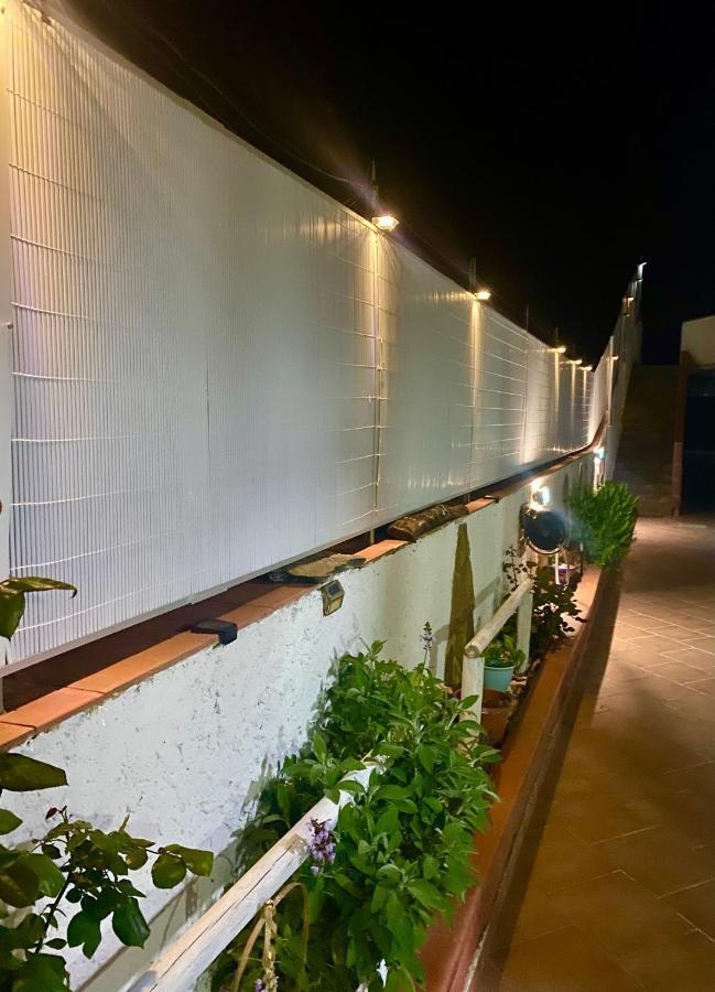 Bed and Breakfast L'Oasi Di Chia Exterior foto