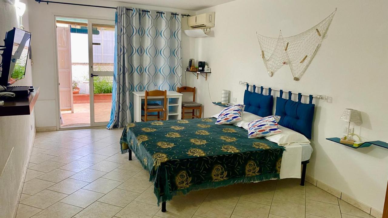 Bed and Breakfast L'Oasi Di Chia Exterior foto